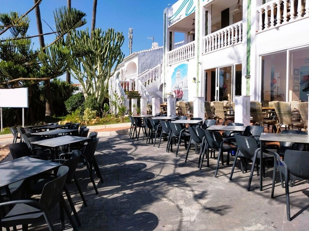 Commercial for sale in Calahonda - € 1,425,000 (Ref: 9491727)