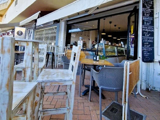 Kommersiell till salu i Fuengirola - 2 350 000 € (Ref: 9494740)