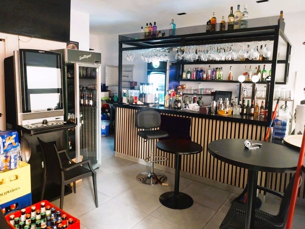 Ravintola/baari myytävänä paikassa Fuengirola - 47 950 € (Ref: 9495132)