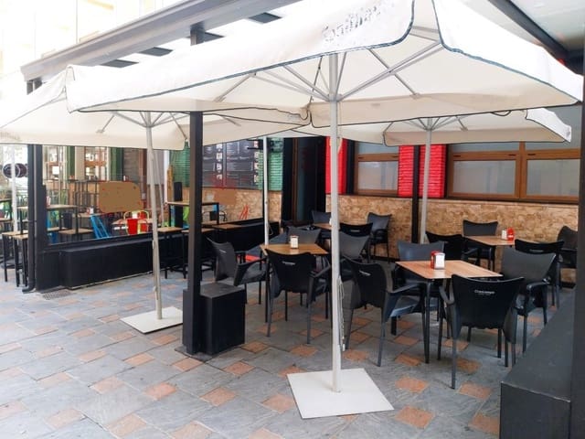 Ravintola/baari myytävänä paikassa Los Boliches , Fuengirola - 47 950 € (Ref: 9495132)