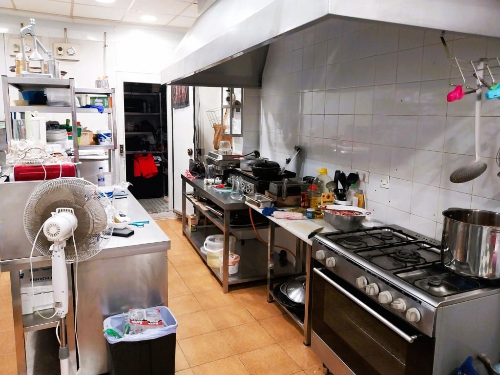Ravintola/baari myytävänä paikassa Fuengirola - 47 950 € (Ref: 9495303)