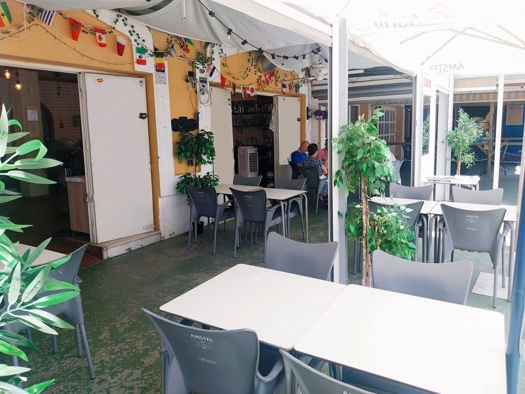 Bar/Restaurante en Fuengirola en venta - 54.950 € (Ref: 9495407)