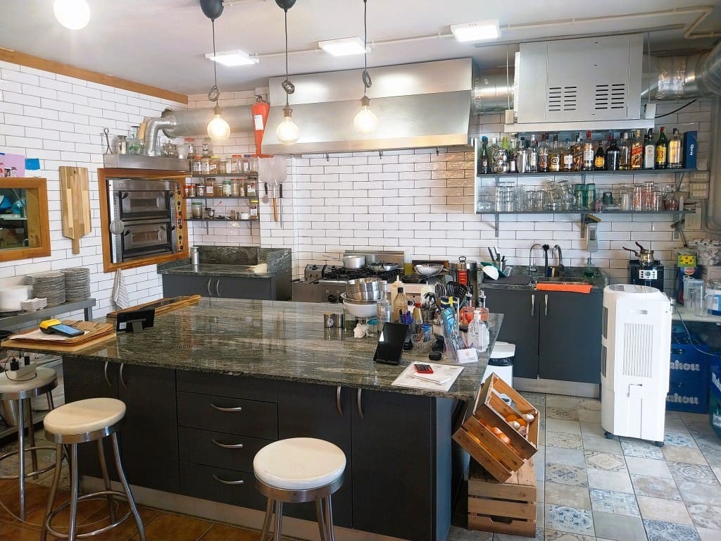 Bar/Restaurante en Fuengirola en venta - 54.950 € (Ref: 9495407)