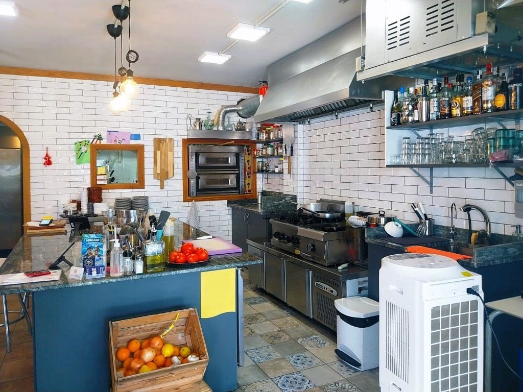 Bar/Restaurante en Fuengirola en venta - 54.950 € (Ref: 9495407)