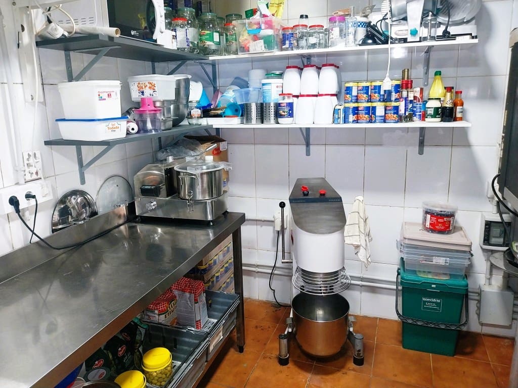 Bar/Restaurante en Fuengirola en venta - 54.950 € (Ref: 9495407)