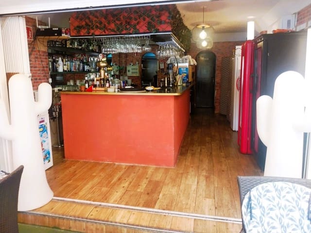 Ravintola/baari myytävänä paikassa Fuengirola - 54 950 € (Ref: 9495488)