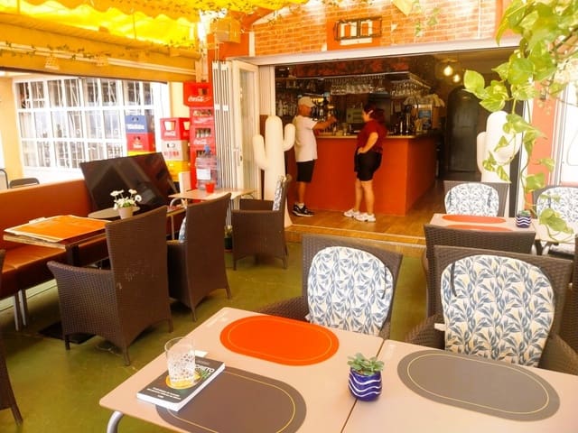 Ravintola/baari myytävänä paikassa Fuengirola - 54 950 € (Ref: 9495488)