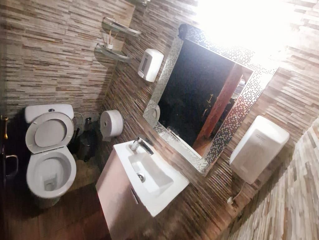 Ravintola/baari myytävänä paikassa Fuengirola - 54 950 € (Ref: 9495488)