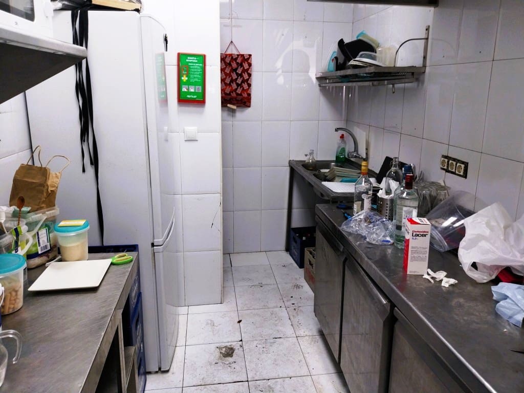 Ravintola/baari myytävänä paikassa Fuengirola - 62 950 € (Ref: 9495491)