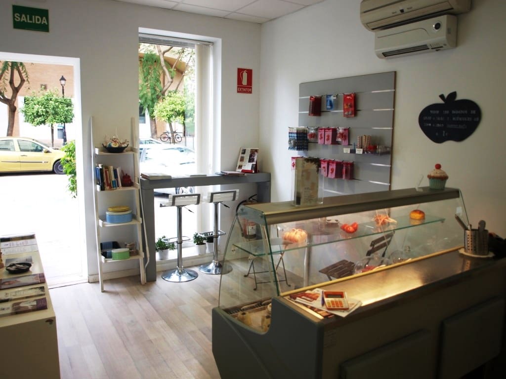 Restaurant/Bar til salgs i Fuengirola - € 74 950 (Ref: 9495499)