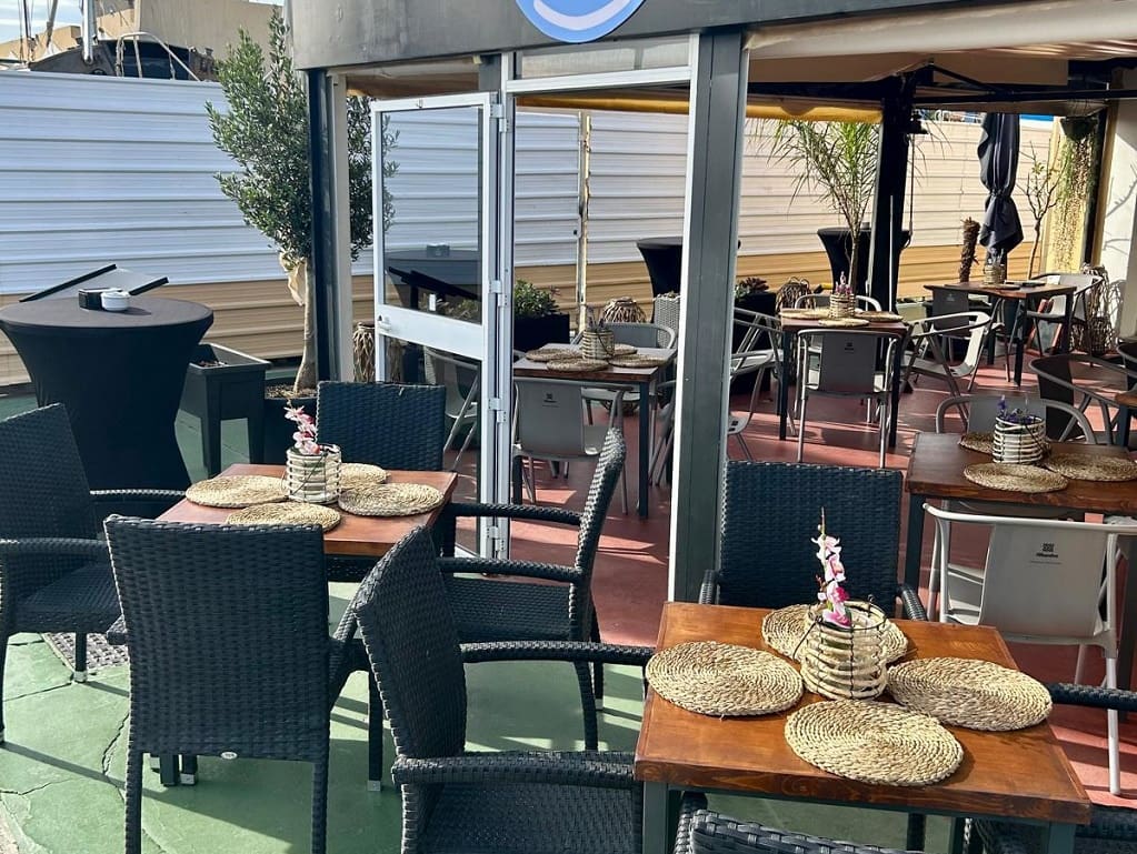 Restaurant/Bar for sale in Fuengirola - € 74,950 (Ref: 9495503)