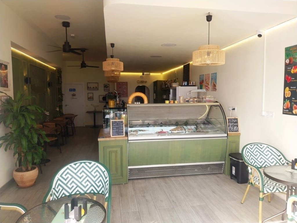 Ravintola/baari myytävänä paikassa Fuengirola - 79 950 € (Ref: 9495507)