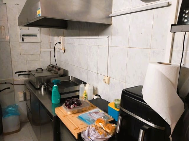 Restaurant/Bar for sale in Fuengirola - € 39,950 (Ref: 9502988)