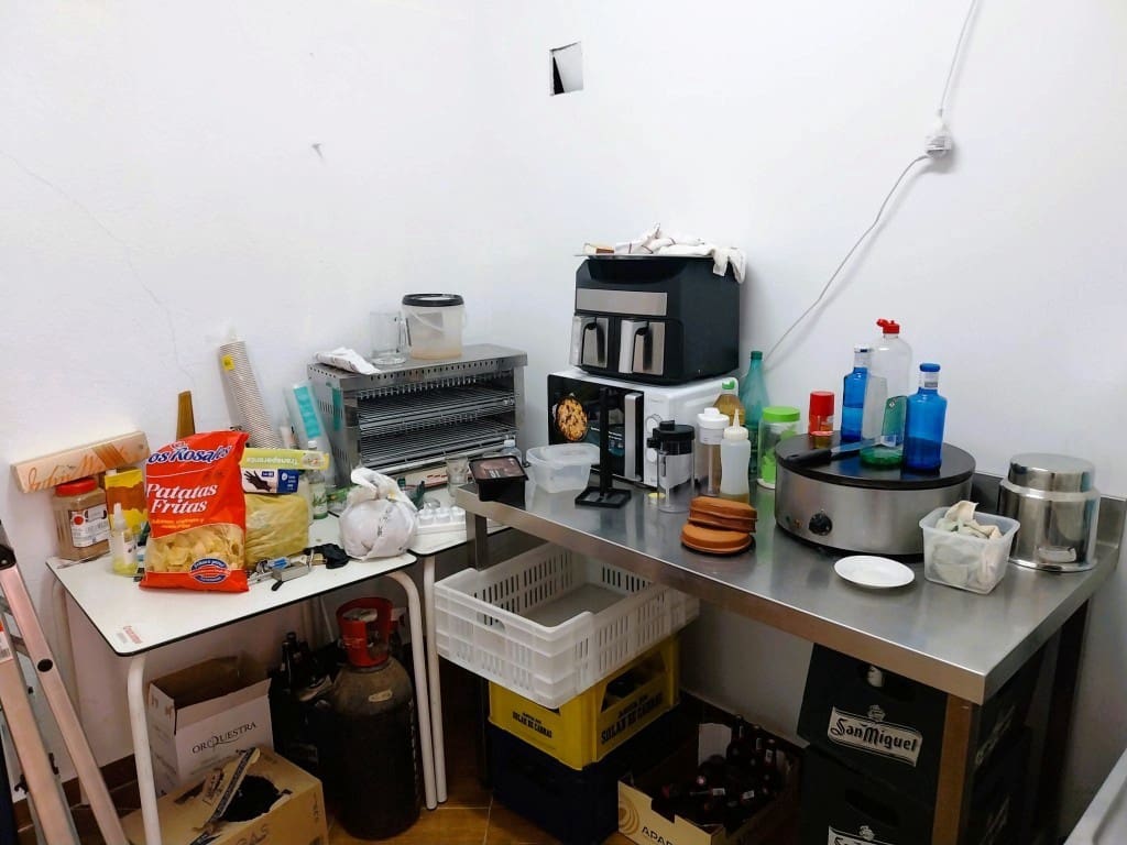 Bar/Restaurant zu verkaufen in Fuengirola - 37.950 € (Ref: 9502990)