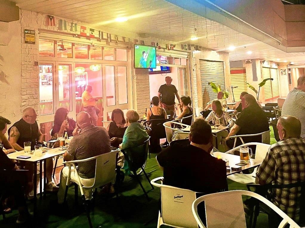 Bar/Restaurant zu verkaufen in Fuengirola - 37.950 € (Ref: 9502990)