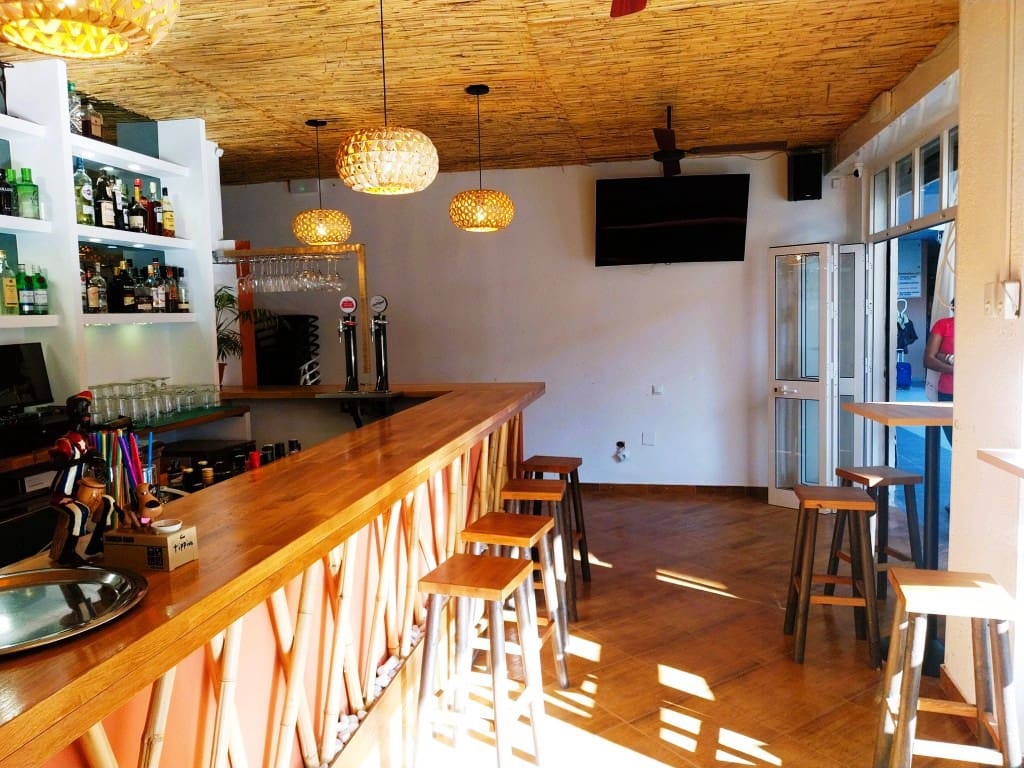 Bar/Restaurant zu verkaufen in Fuengirola - 37.950 € (Ref: 9502990)