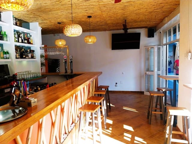 Restaurant/Bar for sale in Fuengirola - € 37,950 (Ref: 9502990)