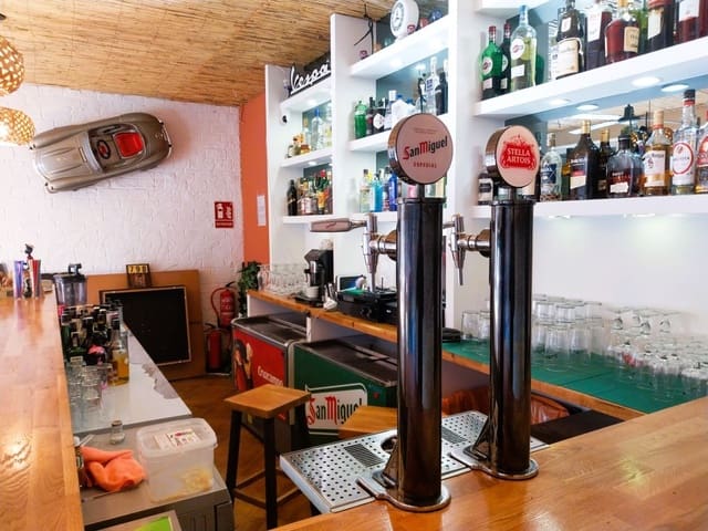 Restaurant/Bar for sale in Fuengirola - € 37,950 (Ref: 9502990)