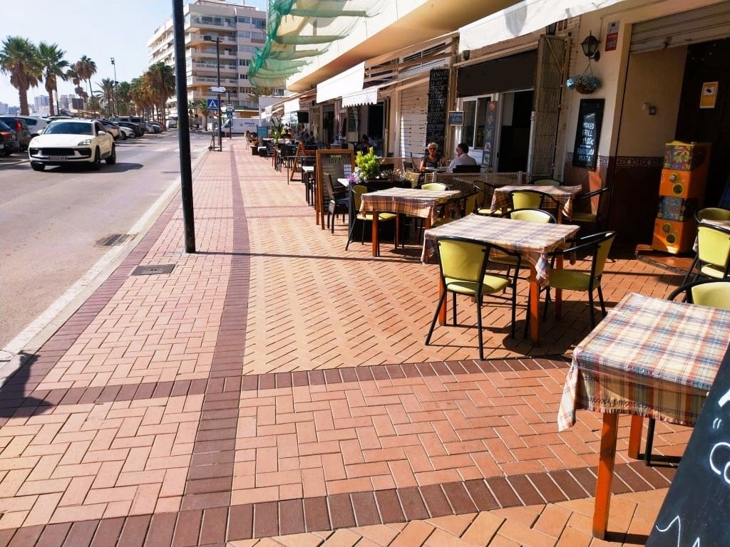 Bar/Restaurant zu verkaufen in Fuengirola - 99.950 € (Ref: 9502996)