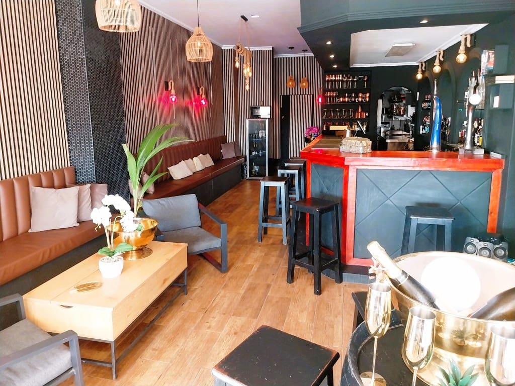 Bar/Restaurant zu verkaufen in Fuengirola - 99.950 € (Ref: 9502996)