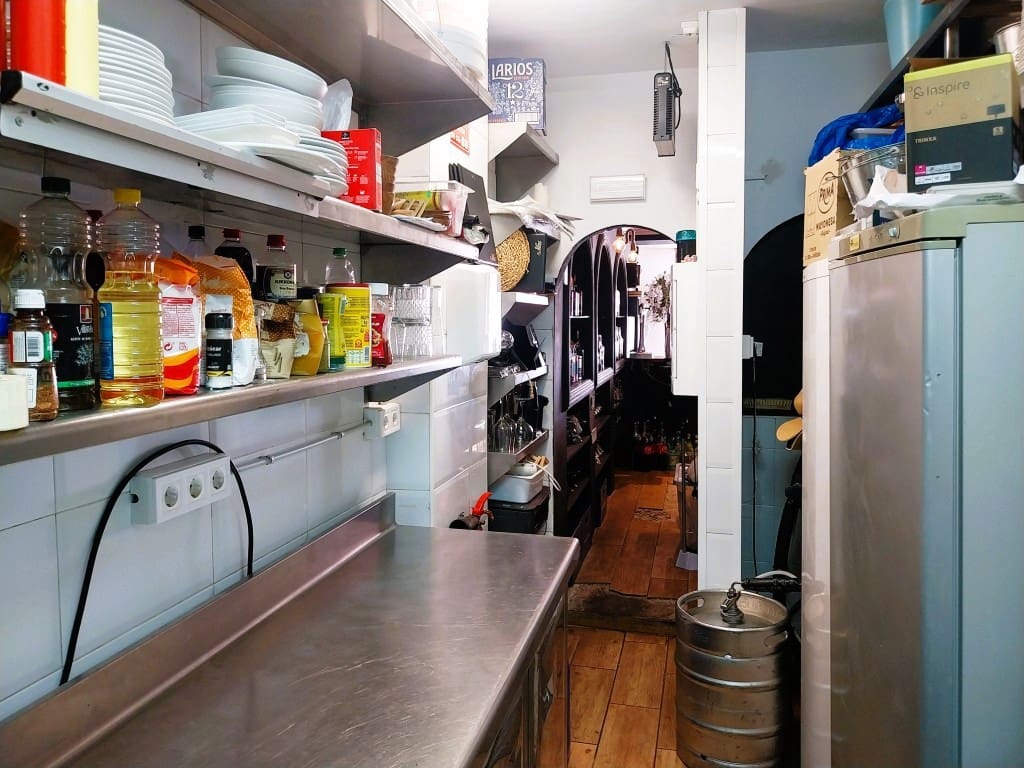 Bar/Restaurant zu verkaufen in Fuengirola - 99.950 € (Ref: 9502996)