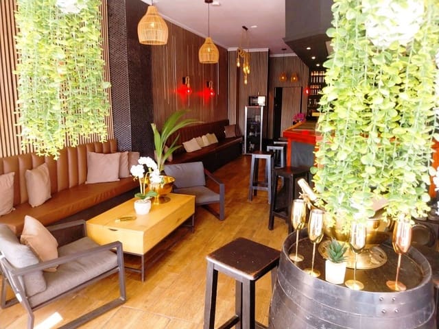 Bar/Restaurant zu verkaufen in Fuengirola - 99.950 € (Ref: 9502996)