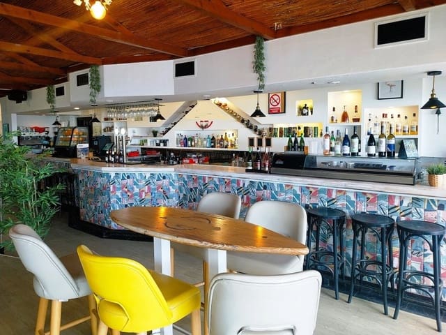 Restaurant/bar te koop in Fuengirola - € 139.950 (Ref: 9503004)