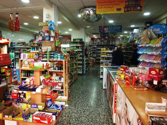 Shop for sale in Fuengirola - € 114,950 (Ref: 9503133)