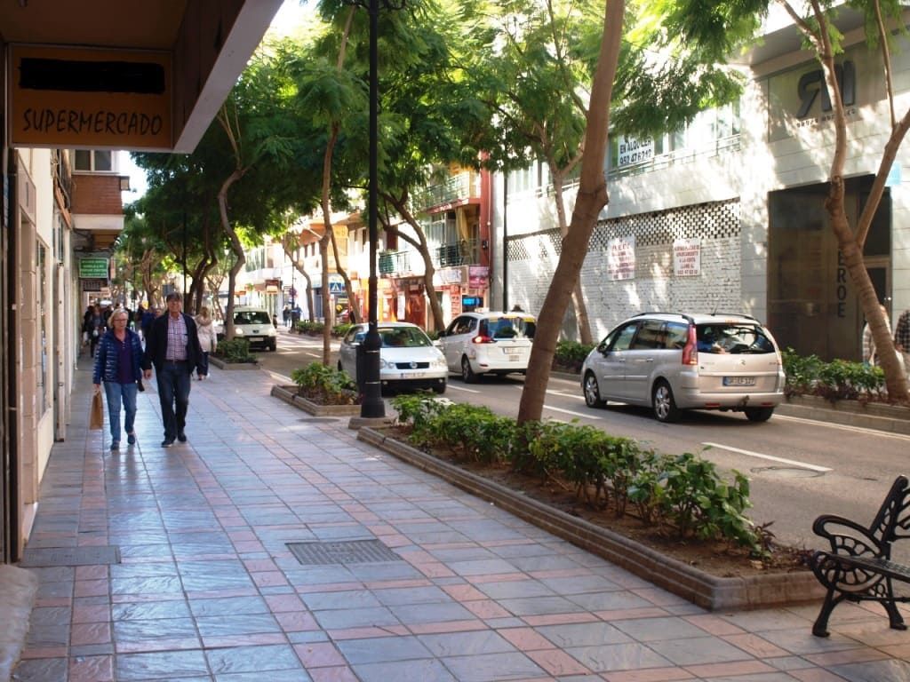 Shop for sale in Fuengirola - € 114,950 (Ref: 9503133)
