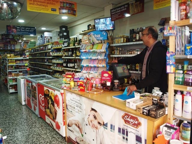 Shop for sale in Fuengirola - € 114,950 (Ref: 9503133)