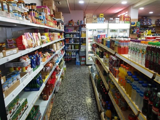 Shop for sale in Fuengirola - € 114,950 (Ref: 9503133)
