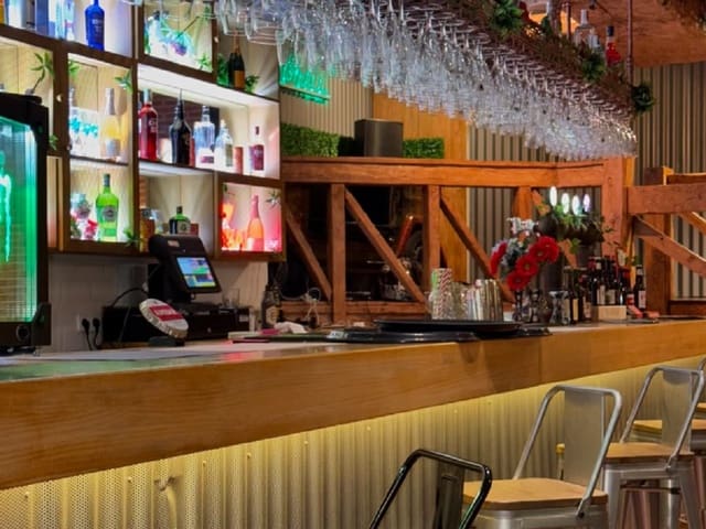 Bar/Restaurant zu verkaufen in Arroyo de la Miel, Benalmádena - 99.950 € (Ref: 9504614)