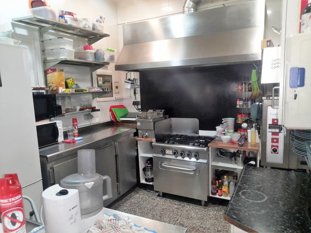 Restaurante/Bar para venda em Fuengirola - 79 950 € (Ref: 9506185)