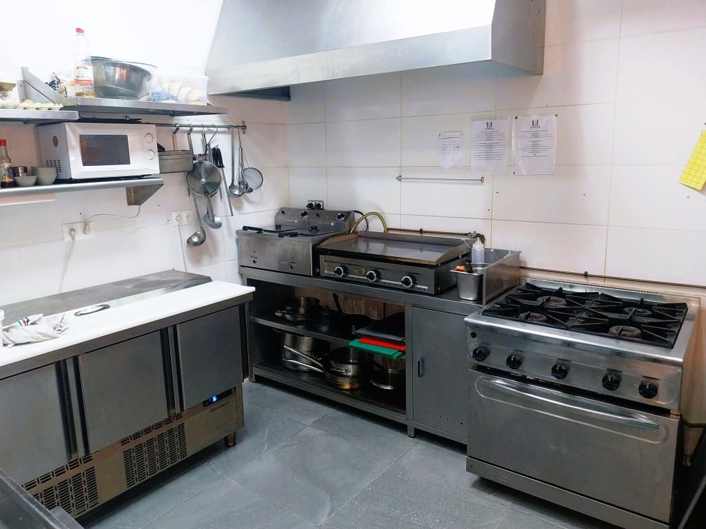 Restaurant/Bar for sale in Fuengirola - € 39,700 (Ref: 9509976)