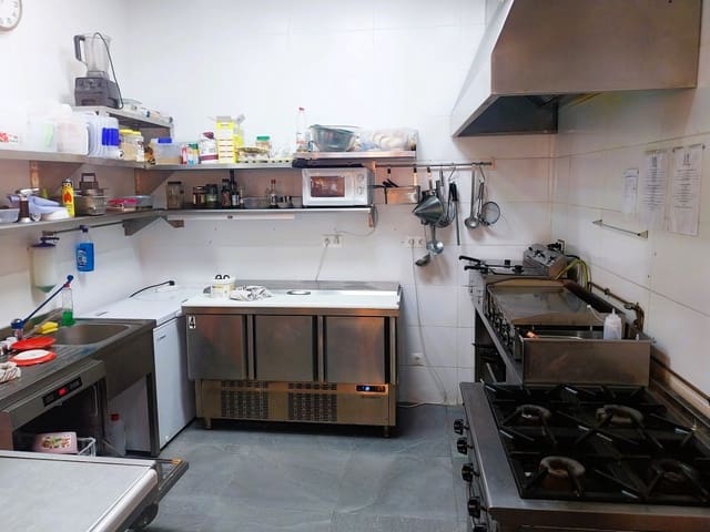 Restaurant/Bar for sale in Fuengirola - € 39,700 (Ref: 9509976)