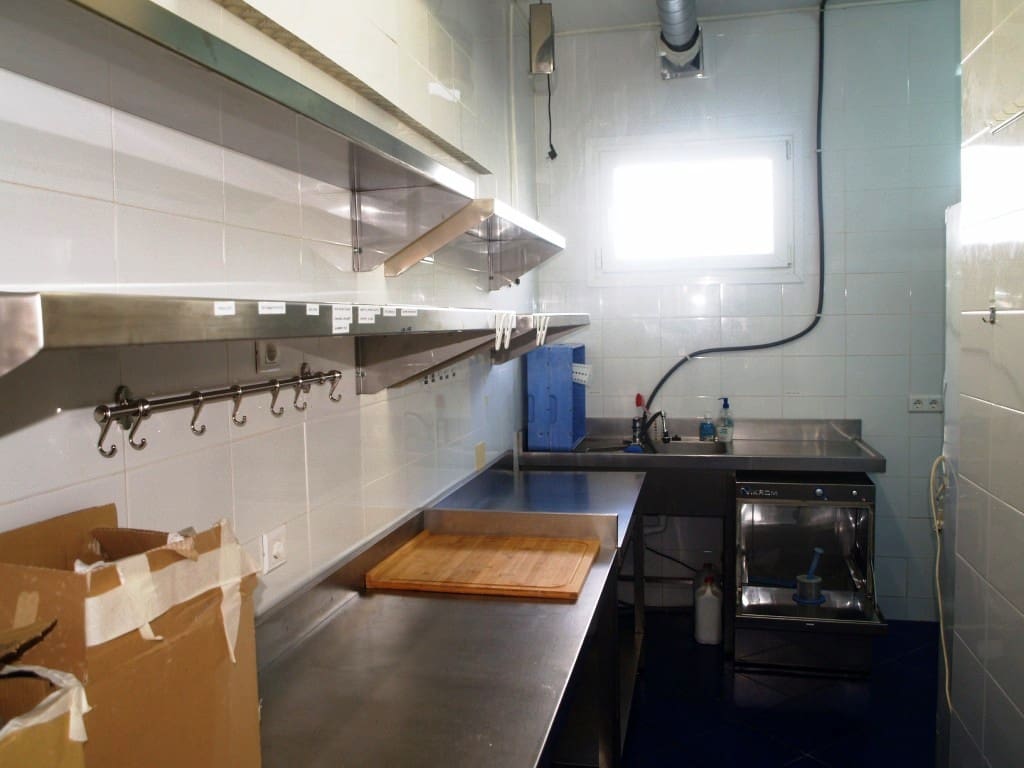 Restaurant/Bar for sale in Fuengirola - € 44,950 (Ref: 9510094)