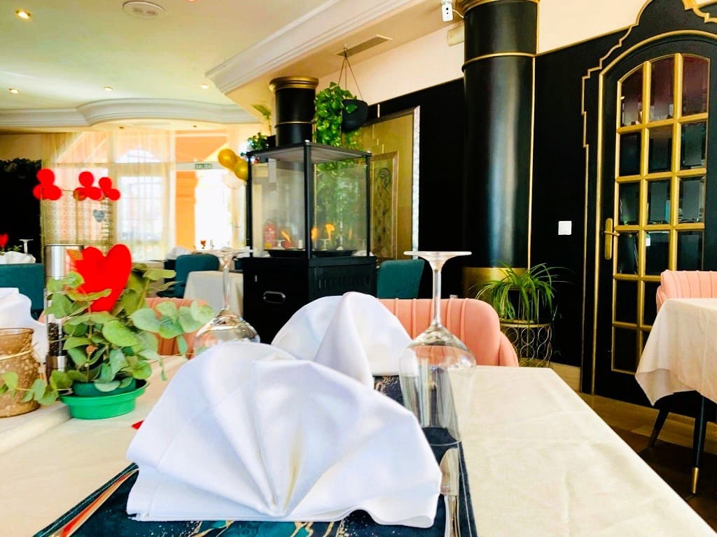 Restaurant/Bar for sale in Marbella - € 49,950 (Ref: 9510154)