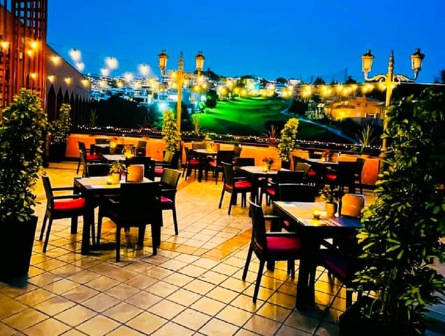 Restaurant/Bar for sale in Las Chapas - El Rosario, Marbella - € 49,950 (Ref: 9510154)