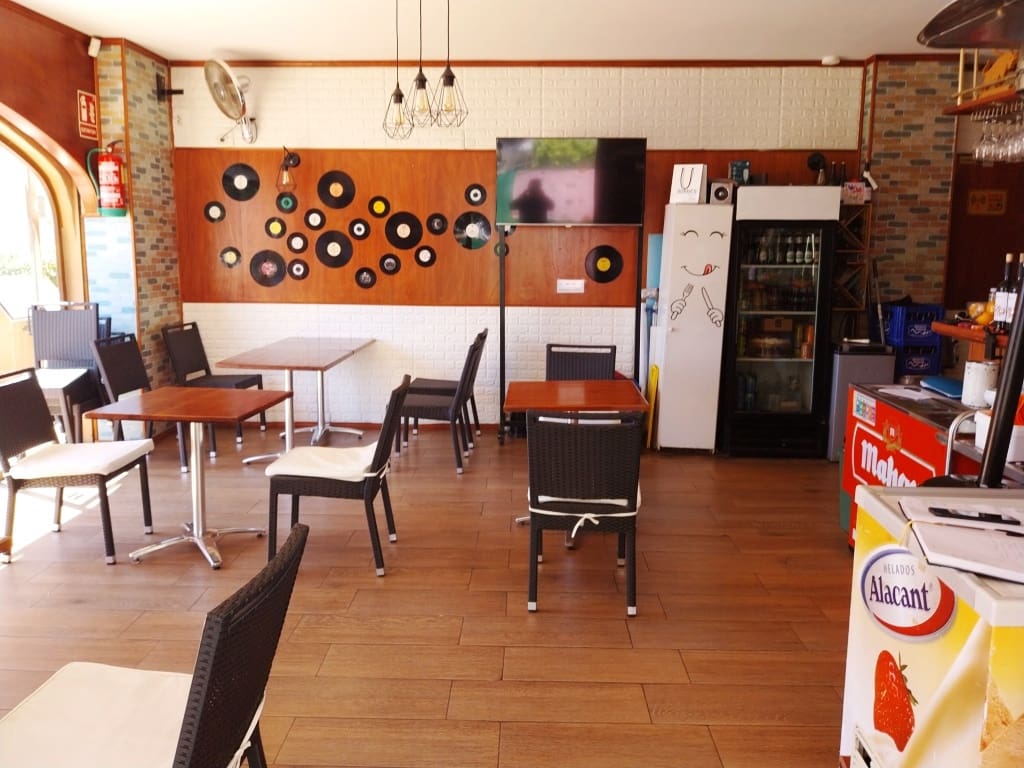 Bar/Restaurant zu verkaufen in Benalmadena - 74.000 € (Ref: 9510168)