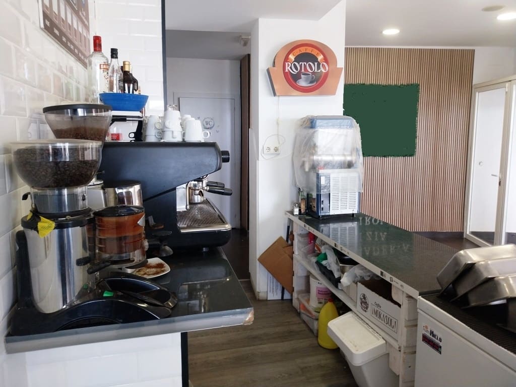 Ravintola/baari myytävänä paikassa Fuengirola - 235 000 € (Ref: 9510176)