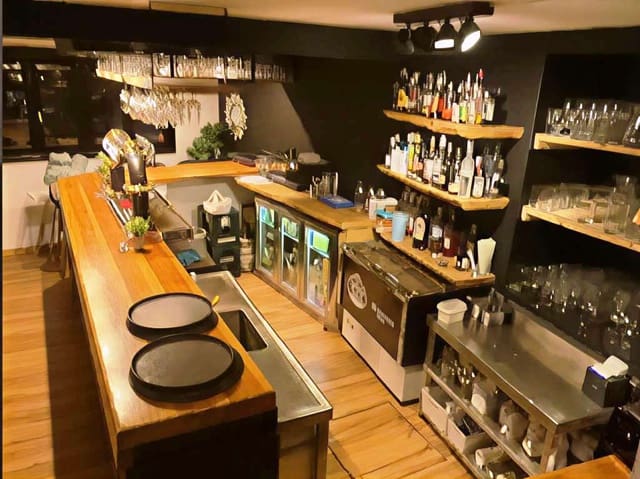 Restaurant/Bar for sale in Elviria - Cabopino, Marbella - € 225,000 (Ref: 9510191)