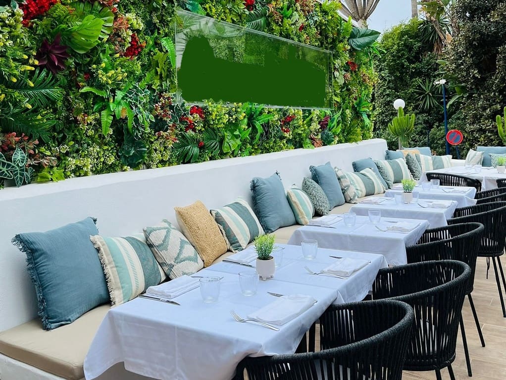 Restaurant/Bar for sale in Marbella - € 225,000 (Ref: 9510191)