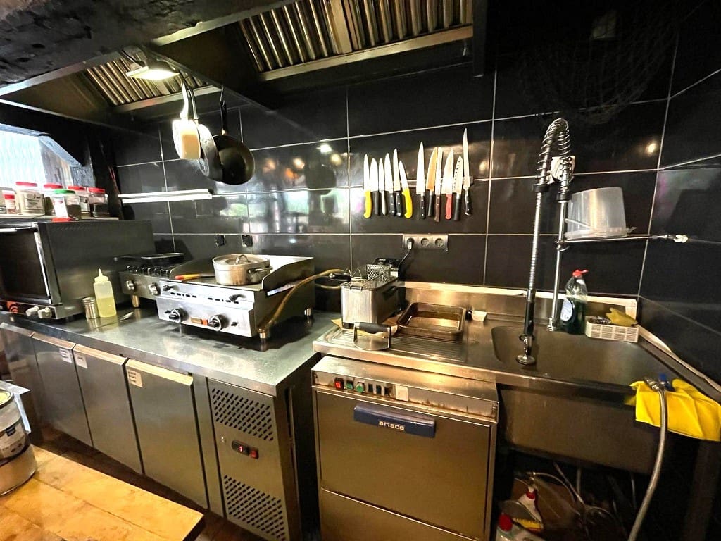 Restaurant/Bar for sale in Benalmadena - € 74,950 (Ref: 9521633)