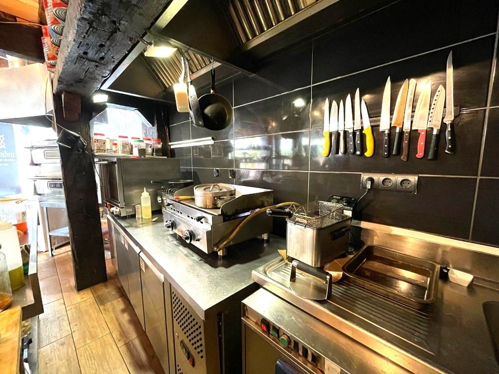 Restaurant/Bar for sale in Benalmadena - € 74,950 (Ref: 9521633)