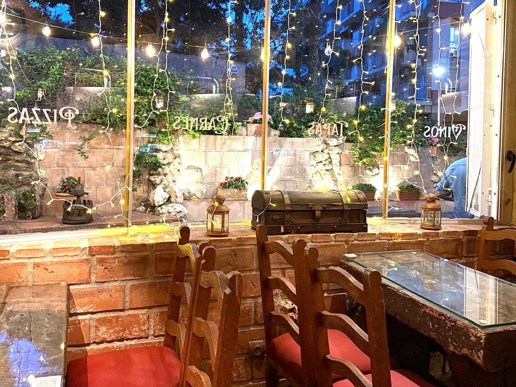 Restaurant/Bar for sale in Benalmadena - € 74,950 (Ref: 9521633)