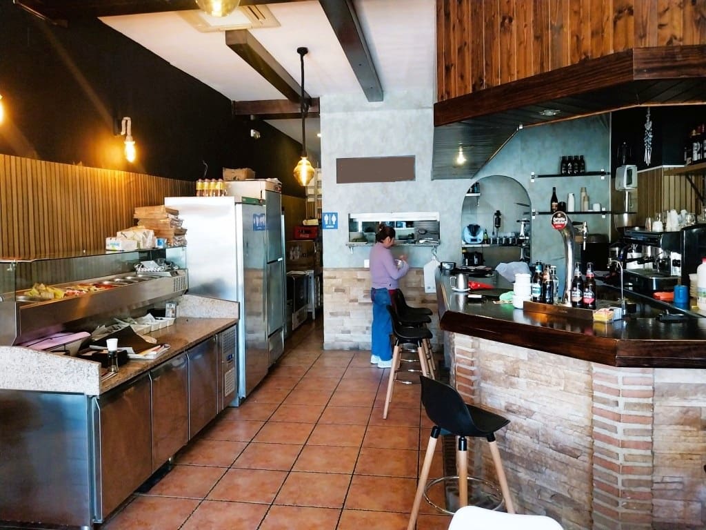 Restaurant/Bar til salg i Benalmadena - € 84.950 (Ref: 9525002)