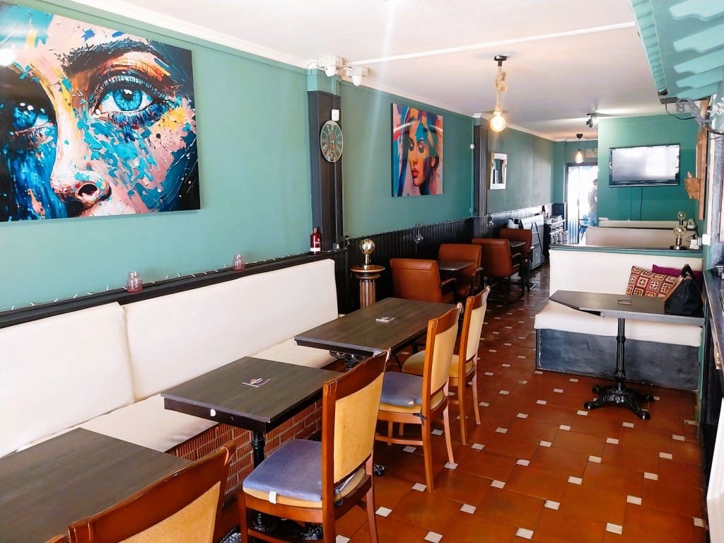 Restaurant/Bar til salgs i Benalmadena - € 50 000 (Ref: 9609479)