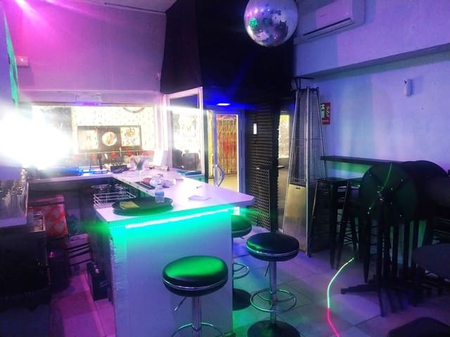 Restaurant/Bar à vendre à Torremolinos - 64 950 € (Ref: 9677823)