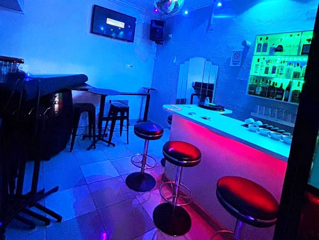 Restaurant/Bar à vendre à Torremolinos - 64 950 € (Ref: 9677823)