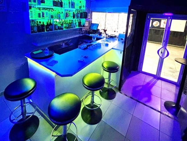 Restaurant/Bar à vendre à Torremolinos - 64 950 € (Ref: 9677823)